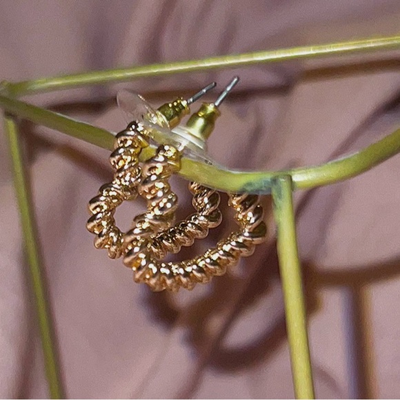 Mini heart hoops - Picture 3 of 3